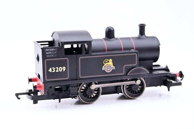 Hornby OO Gauge R2877 BR Lined Black 0-4-0T Industrial Tank Engine No.43209 - Boxed