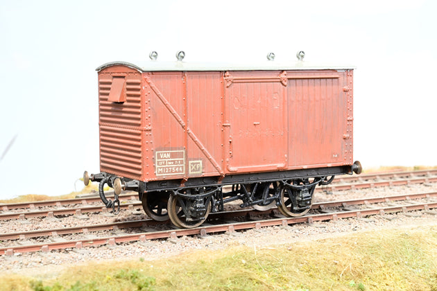 Kit Built O Gauge BR Bauxite ex-LNER 12T Goods Van No.M127544 - Boxed