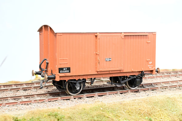 Kit Built O Gauge BR Bauxite ex-LNER 10T Fish Van No.E222933 - Boxed