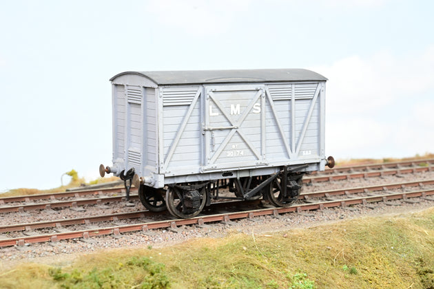 Kit Built O Gauge LMS Grey Sliding Door Covered Goods Van No.30174 - Aftermarket Box