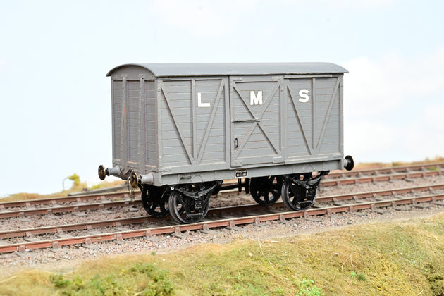 Kit Built O Gauge LMS Dark Grey Sliding Door Covered Goods Van No.114351 - Aftermarket Box
