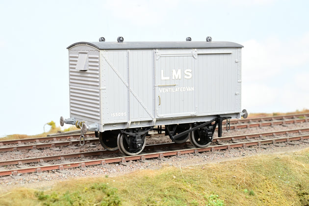 Kit Built O Gauge LMS Grey Sliding Door Ventilated Goods Van No.155005 - Aftermarket Box