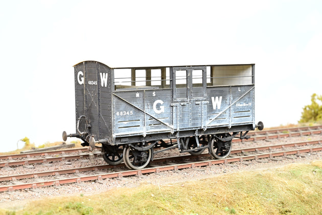 Kit Built O Gauge GW Dark Grey 8T Cattle Wagon No.68345 - Weathered, Aftermarket Box