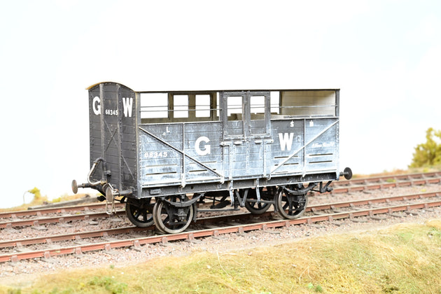 Kit Built O Gauge GW Dark Grey 8T Cattle Wagon No.68345 - Weathered, Aftermarket Box