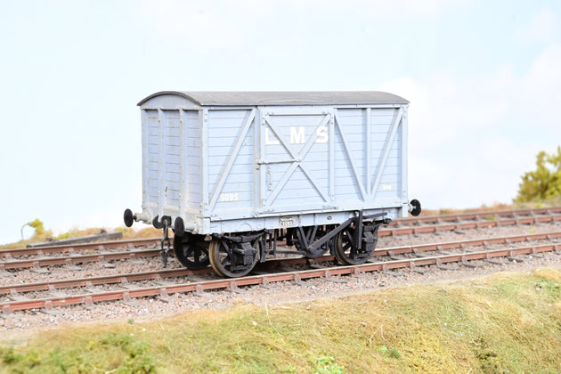 Kit Built O Gauge LMS Grey Sliding Door Covered Goods Van No.5095 - Unboxed