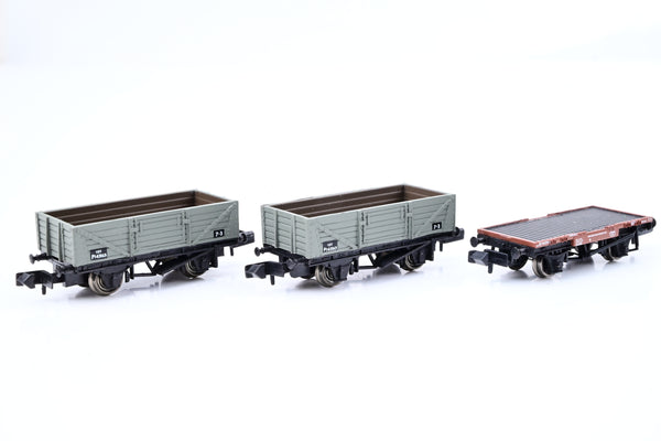 Graham Farish N Gauge Bundle of 2 BR Grey 5-Plank Wagons & 1 BR Bauxite Conflat - Unboxed