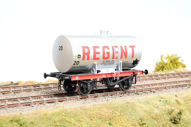 Dapol O Gauge 7F-062-005 Regent Silver & Red Class A Anchor Mounted Tank Wagon No.20 - Boxed