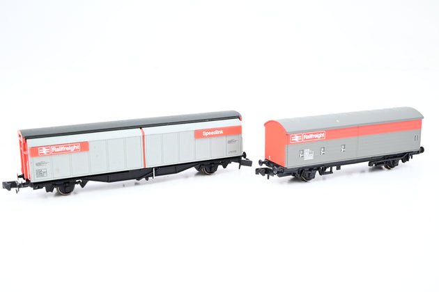 Graham Farish N Gauge Rake of 2 Railfreight Vans, VBA & VGA - Unboxed
