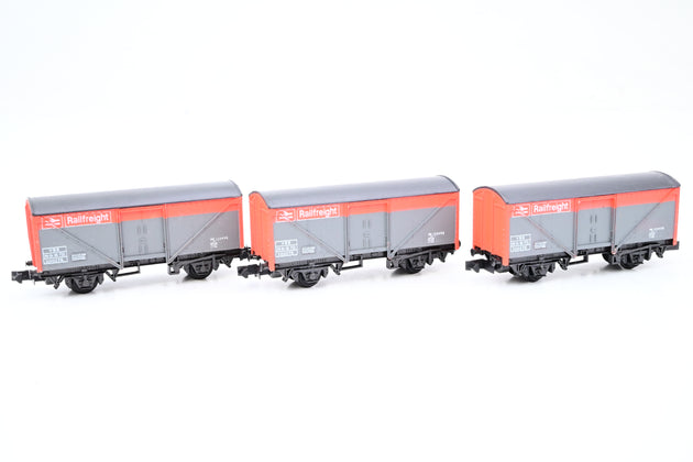 Peco N Gauge Rake of 3 Railfreight VBB Vans No.200278 - Unboxed