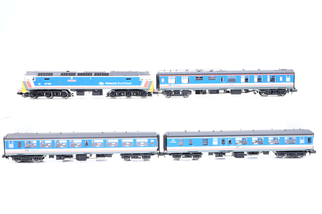 Graham Farish N Gauge 370-430 'Capital Connection' Train Pack w/ NSE Class 47 No.47581 'Great Eastern' + 3 Coahces - Collector's Edition, Boxed