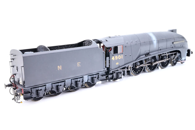 Hornby OO Gauge NE Black Class A4 No.4901 'Sir Charles Newton' - Weathered, Aftermarket Box