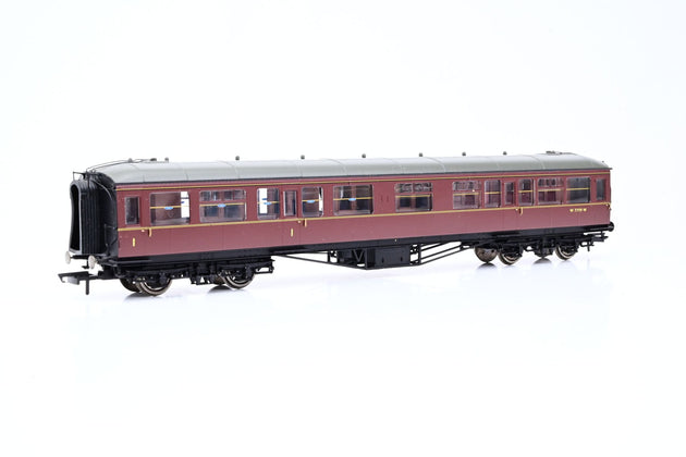 Hornby OO Gauge R4412 BR Hawksworth Composite Class Maroon Coach No.W7799W - Boxed