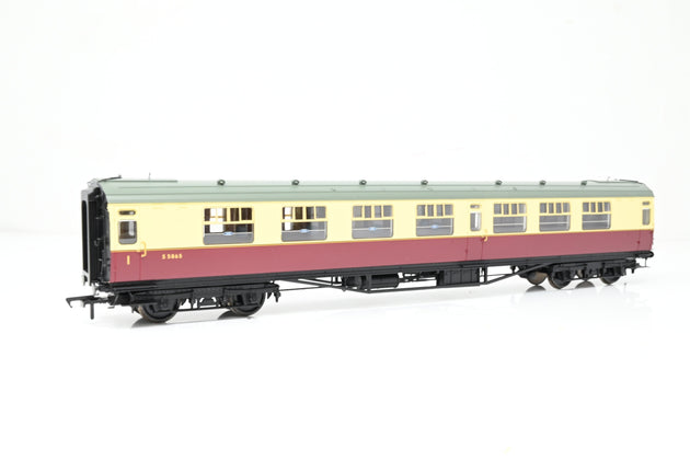 Bachmann OO Gauge 34-751 SR Bullied Coposite Corridor 15" Vents BR Crimson & Cream No.S586S - Boxed