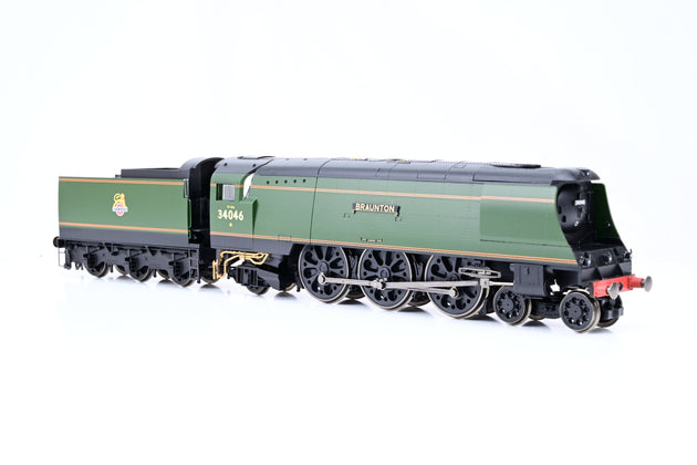 Hornby OO Gauge R30114 BR Green West Country Class No.34046 'Braunton'