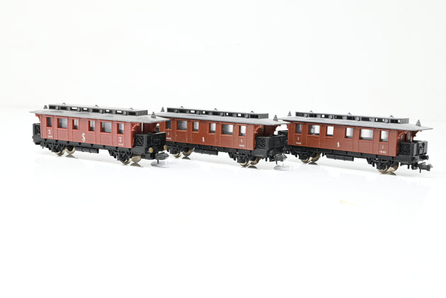 Lima N Gauge Rake of 3 Swedish Railways 3rd Class 4 Wheel Coaches - Unboxed