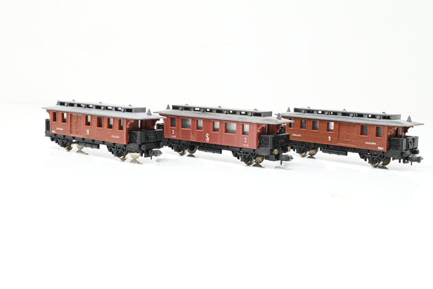 Lima N Gauge Rake of 3 Swedish Railways 3rd Class & Baggage Post 4 Wheel Coaches - Unboxed