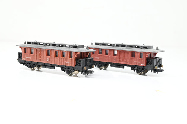 Lima N Gauge Rake of 2 Swedish Railways Baggage Post 4 Wheel Coaches - Unboxed