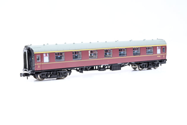 Graham Farish N Gauge 374-161A BR Maroon Mk1 FK Corridor First Coach No.M13323 - Boxed