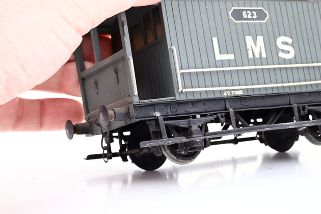 Kit Built O Gauge LMS 20 Ton 4 Wheel brake No.623 - Unboxed (Etched Brass)
