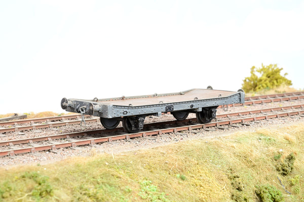 Kit Built O Gauge 4 Wheel Lowmac Wagon - Unboxed