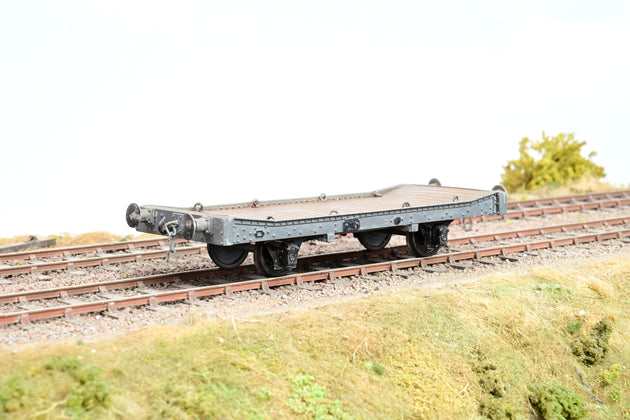 Kit Built O Gauge 4 Wheel Lowmac Wagon - Unboxed