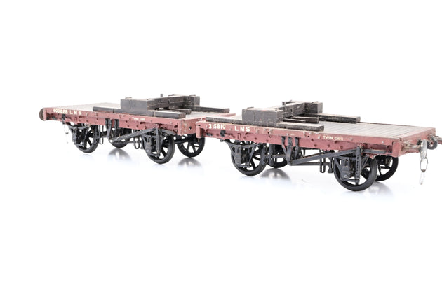 Kit Built O Gauge LMS Pair of Twin Case Bolster Wagons - Unboxed