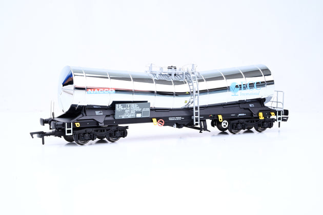 Dapol OO Gauge B850B Nacco / ECC International Silver Bullet ICA Tank Wagon No.33 87 789 8 040 3 - Boxed