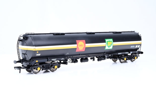 Bachmann OO Gauge 38-221 Shell BP Black 100T TEA Bogie Tank Wagon No.7500 - Boxed