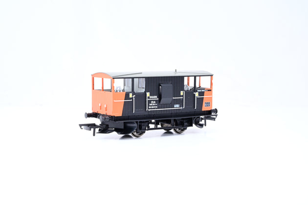 Hornby OO Gauge R6413 Loadhaul Orange & Black ZUV Shark Brake Van No.DB993715 - Boxed
