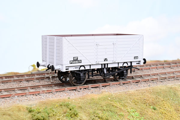 Dapol O Gauge 7mm 7F-080-005 8 Plank Open Wagon BR Grey No.P308271 - Boxed
