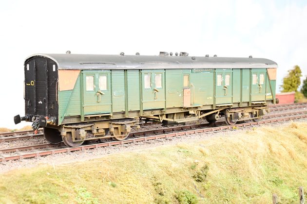 Kit Built O Gauge BR (SR) Green 50ft Bogie Guards' Van No.S5618S - Boxed