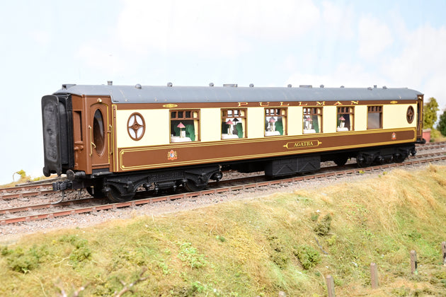 Kit Built O Gauge Rake of 4 Pullman Umber & Cream Coaches '67', '75', '80' & 'Agatha' - Unboxed