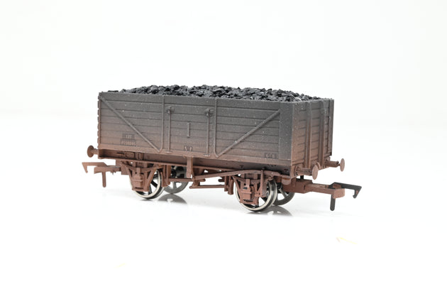 Dapol OO Gauge 4F-071-004 BR 7 Plank Wagon Weathered No.P238845 - Boxed