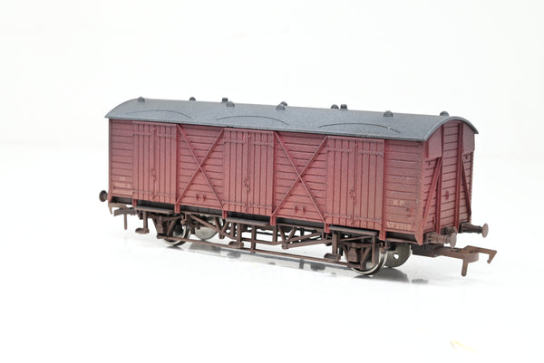 Dapol OO Gauge B745A BR Maroon Fruit D Van Weathered No.W2010 - Boxed