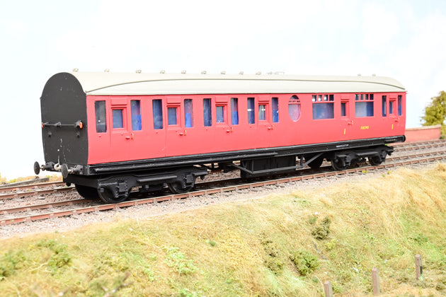 Kit Built O Gauge BR Red ex-LNER 1st/3rd Semi-corridor Lavatory Composite Coach No.E82743 - Unboxed