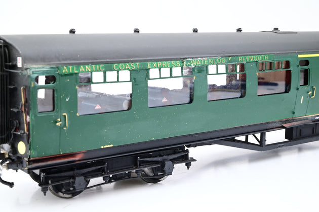 Kit Built O Gauge Rake of 2 BR (SR) Green Bullied Brake Composite Coaches