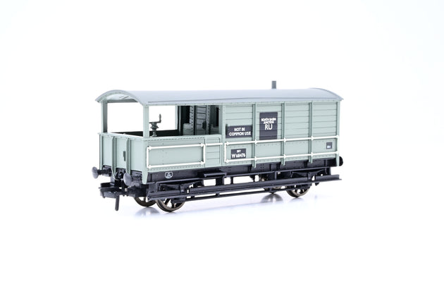 Bachmann OO Gauge 33-306B BR Grey 20T Toad Brake Van No.W68476 - Boxed