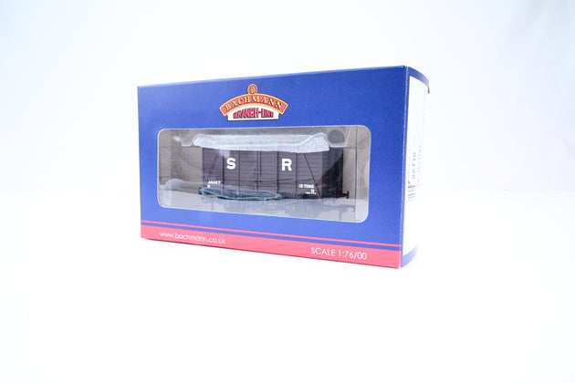 Bachmann OO Gauge 38-070D SR Brown 12T Planked Vent Van No.48467 - Boxed