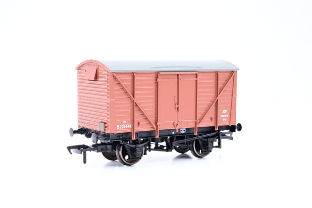 Bachmann OO Gauge 38-230A BR Bauxite 12T Ventilated Goods Van No.B774447 - Boxed