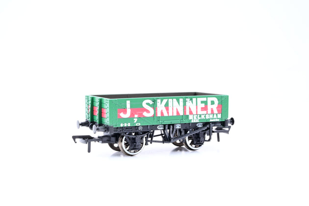 Bachmann OO Gauge 37-063 'J. Skinner' 5-Plank Open Wagon No.7 - Boxed