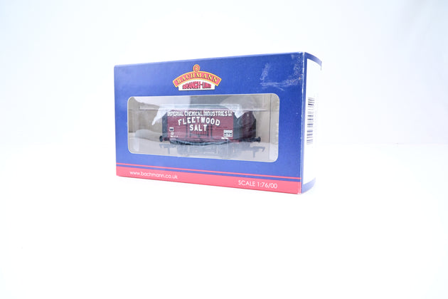 Bachmann OO Gauge 33-179A 'ICI/Fleetwood Salt' 10T Salt Wagon No.12 - Boxed