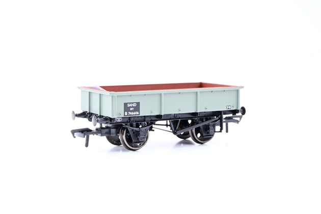Bachmann OO Gauge 37-354C BR Grey 13T Steel Sand Tippler No.B746606 - Boxed