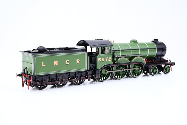 Hornby OO Gauge LNER B12 Class Locomotive No.8573 - DCC Sound & Smoke, Boxed