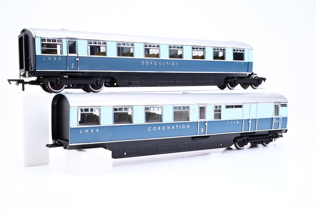 LNER OO Gauge Coronation 9 Car Set - Boxed