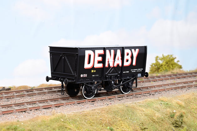Dapol O Gauge 7F-041-005 'Denaby' 14T Slope Sided Mineral Wagon No.9151 - Boxed