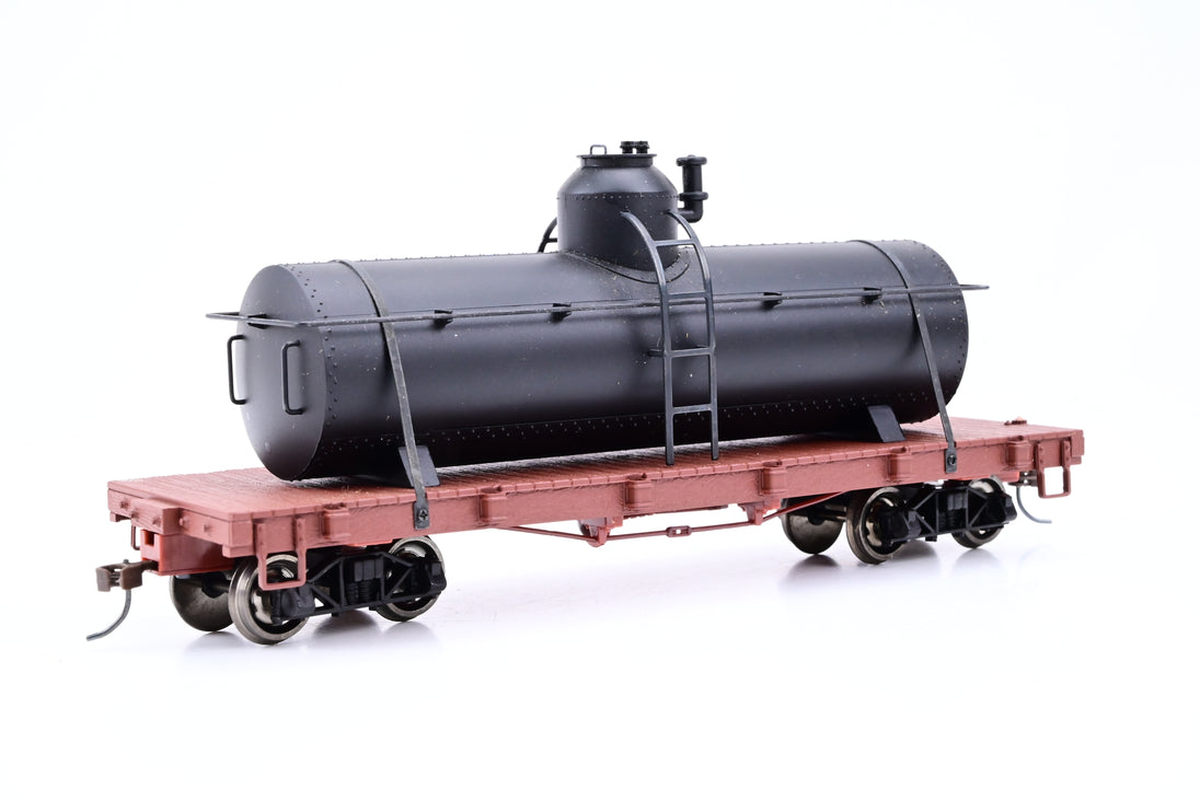 Spectrum On30 27199 Black Unlettered Tank Car - Boxed