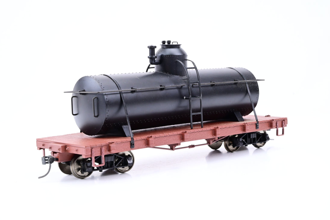Spectrum On30 27199 Black Unlettered Tank Car - Boxed