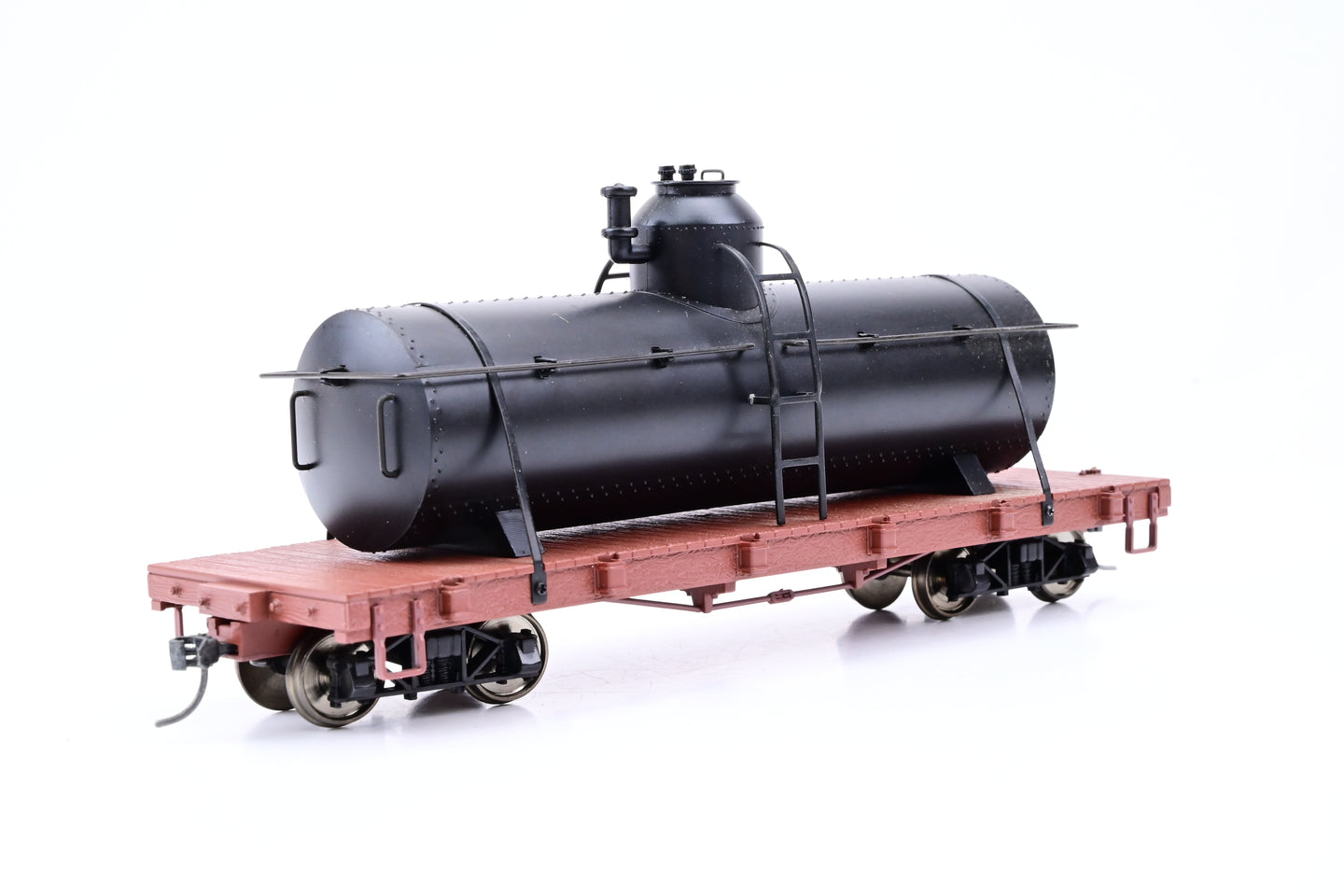Spectrum On30 27199 Black Unlettered Tank Car - Boxed