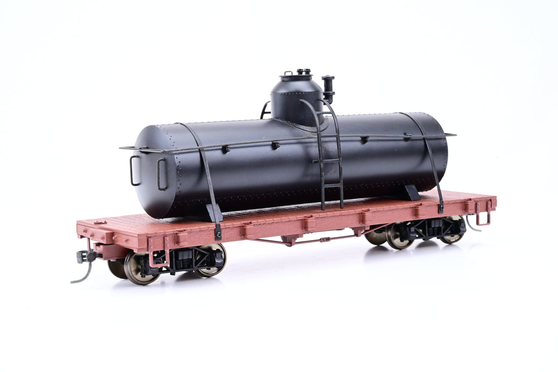 Spectrum On30 27199 Black Unlettered Tank Car - Boxed
