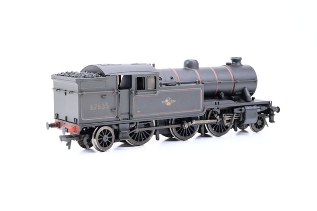 Bachmann OO Gauge 31-611 V1 Tank BR Lined Black Late Crest with Straight Sided Bunker (Weathered) No.67635 - Boxed